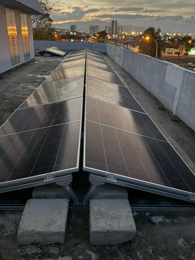 Solar At Bagan Specialist Centre